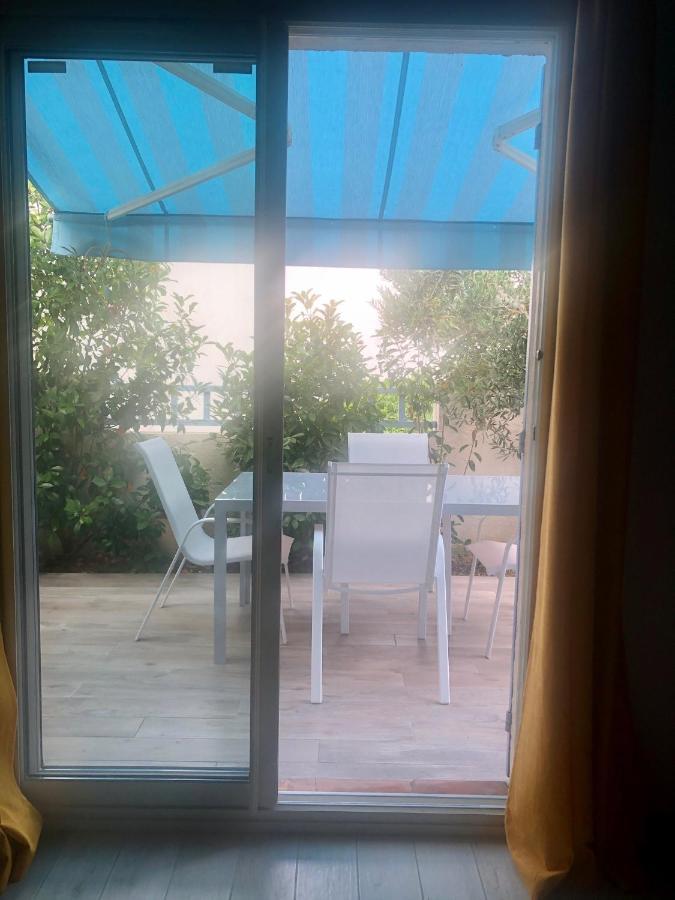 Appartement De Standing Avec Terrasse Saintes-Maries-de-la-Mer Exterior photo